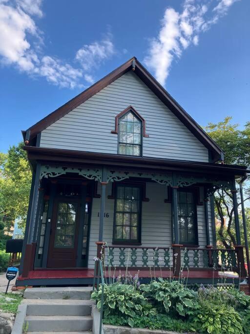 1867 Gothic Vandeventer Home セント・ジョセフ エクステリア 写真